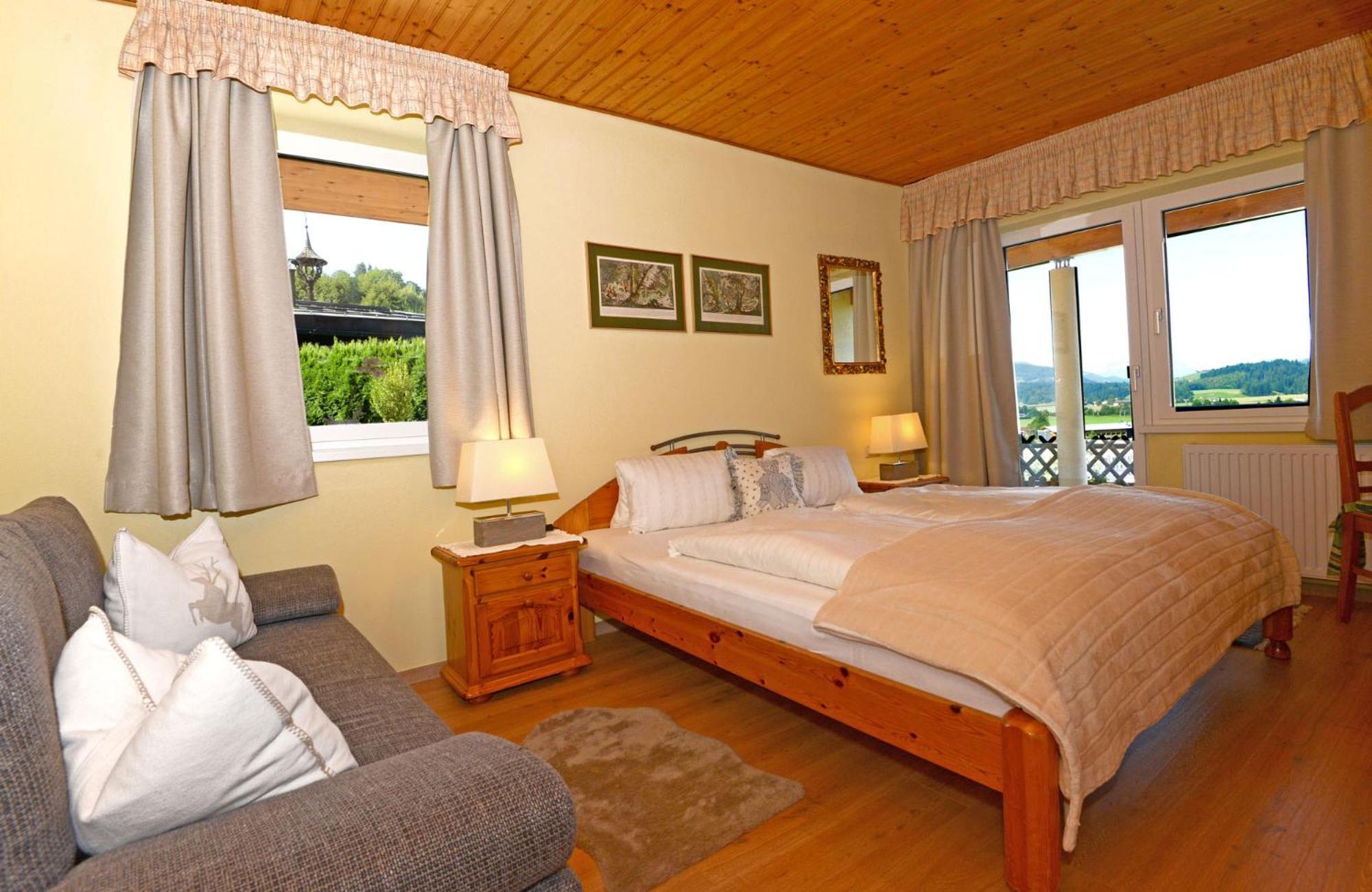 Romantik Aparthotel Sonnleitn St. Johann in Tirol Zimmer foto